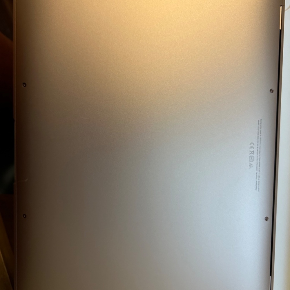 MacBook Air - Picture 5 of 8